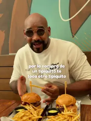 Si eres zurdo, hoy tienes un Tipiquito gratis